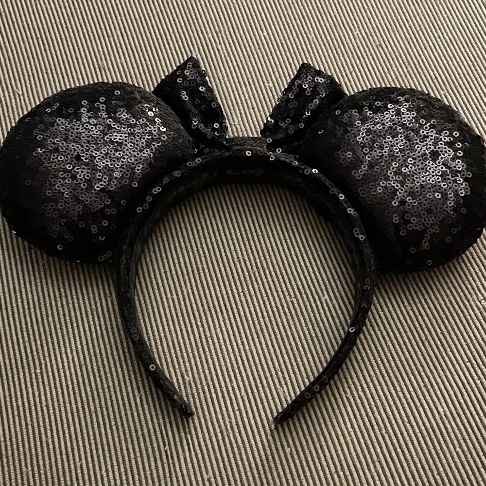 BBBrooke Black Sequin Minnie Ears - Picture 4 of 4